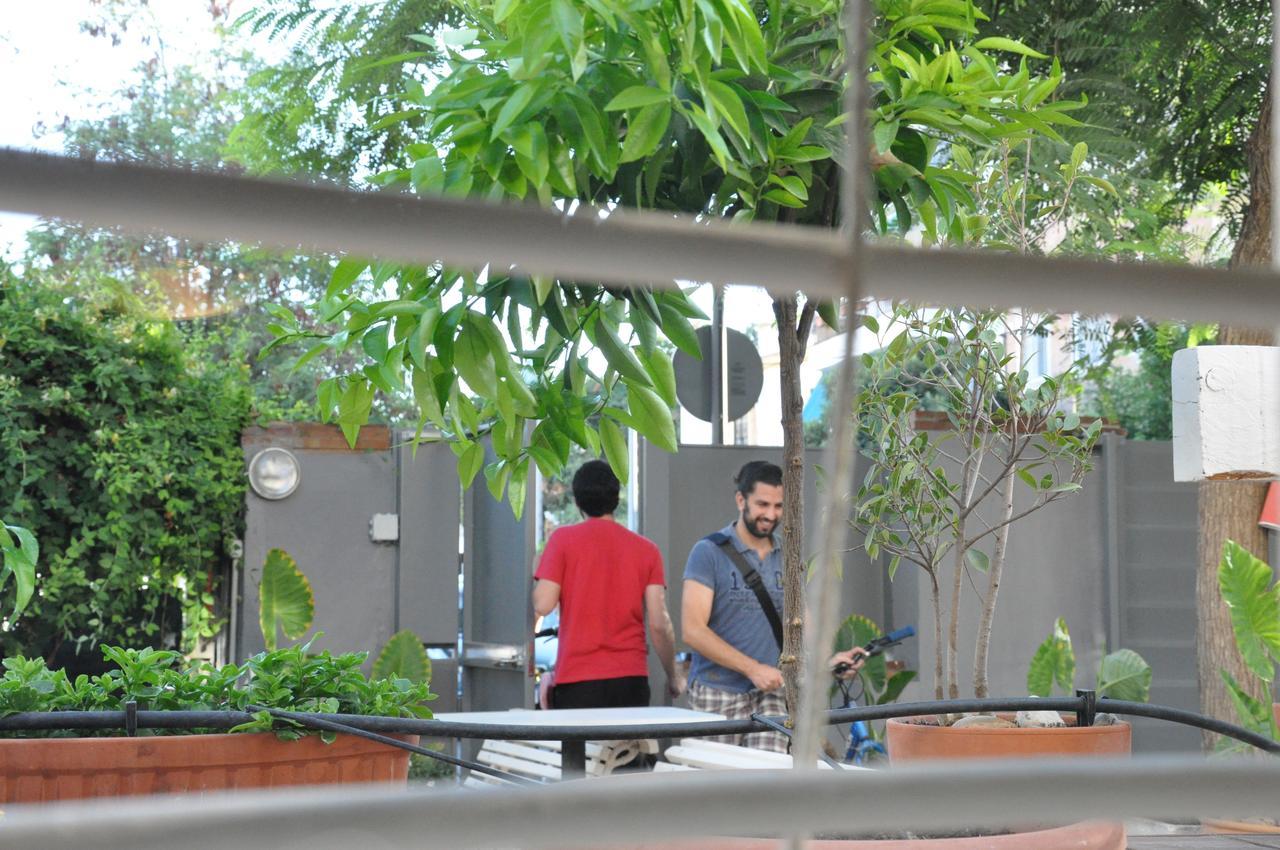 Lemon Garden Hostel Sevilla المظهر الخارجي الصورة